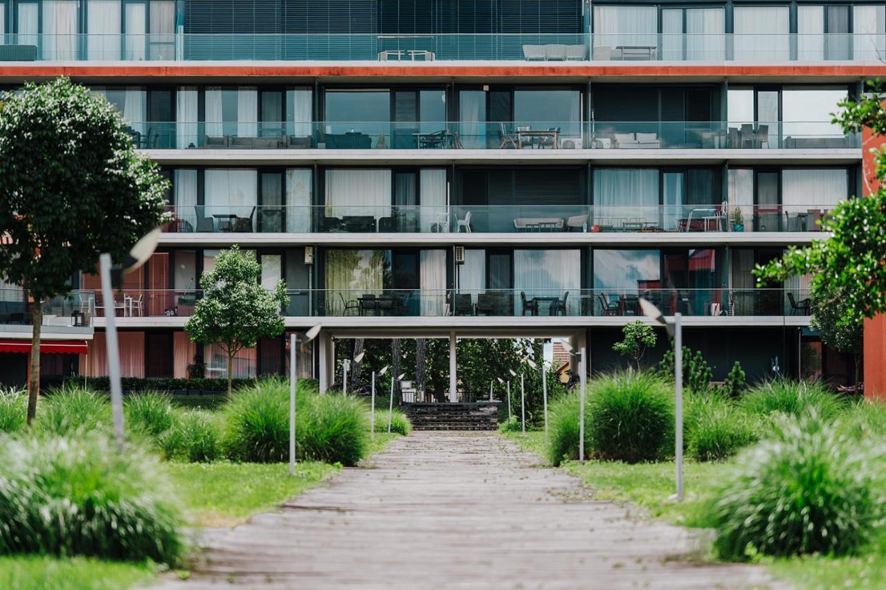 Butique Apartman บาลาตอนแลลเล ภายนอก รูปภาพ